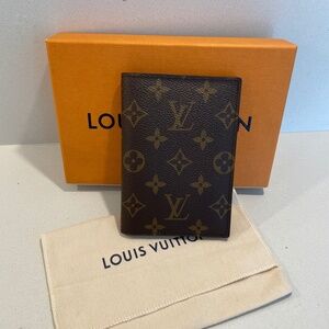 Louis Vuitton passport cover from NYC!